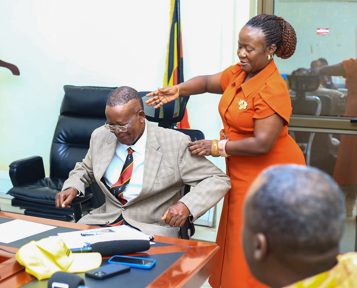 Hon. Prof. Ephraim Kamuntu